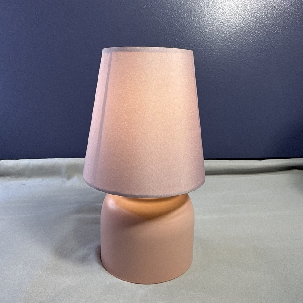 Modern Pink Ceramic Table Lamp - Minimalist Bedside Nightstand Light